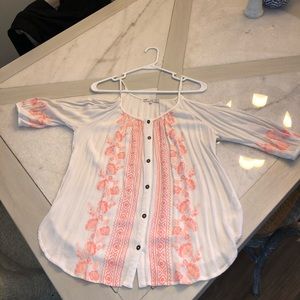 Blouse with floral detail Bc